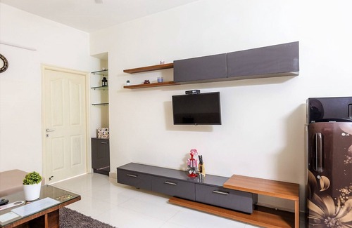 HITEC City Apartment | BluO Studio Hitech City - Gym, TT, Terrace Garden