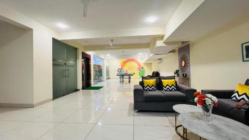 Gurugram Apartment | BluO Studio5 Golf Course Road - Gym, Terrace Garden
