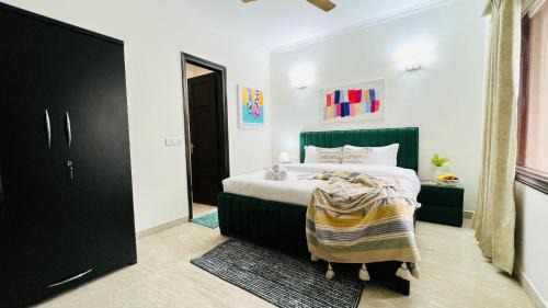 Vasant Vihar Apartment | BluO Vasant Vihar PVR - Terrace Garden, Lift