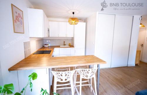 Castelnau-d'Estretefonds Apartment | BNB TOULOUSE - Le Chic Castel'nid - Clim - Parking - Terrasse - WiFi