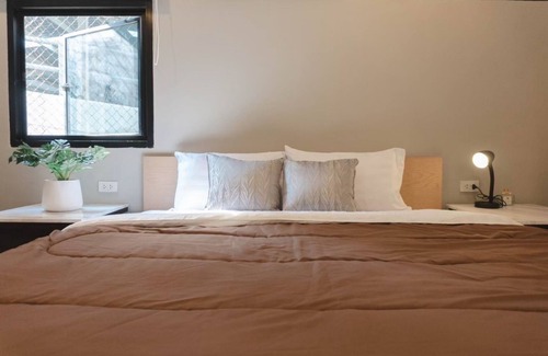 Silom Hotel | BnB98 Silom Hotel
