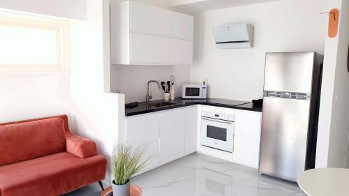 Tel Aviv City Center Apartment | BnBIsrael apartments - Yosef Eliyahu Terracotta