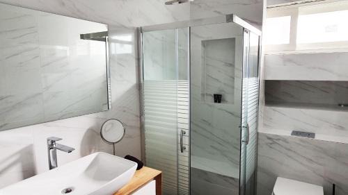 Tel Aviv City Center Apartment | BnBIsrael apartments - Yosef Eliyahu Terracotta