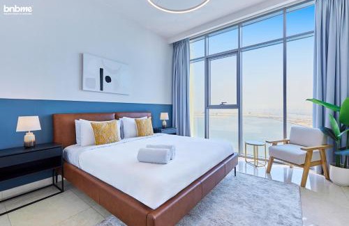Dubai Maritime City Apartment | bnbme - Luxury 3BR Sea View Apt Balcony Pool Gym Kids Play Area Near Jumeirah