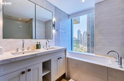 Downtown Dubai Apartment | bnbmehomes - Opera Grand