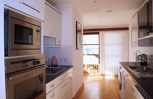 The City of London Apartment | BnBNook - 2BR Penthouse - Covent Garden and West End