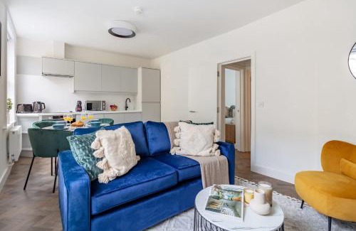 St Luke's Apartment | BnBNova - 1BR - St Paul's & Barbican