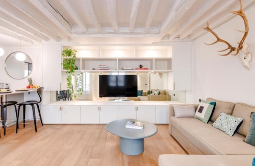 Quartier des Invalides Apartment | BnBNova - 2BR - La Seine & Saint Germain