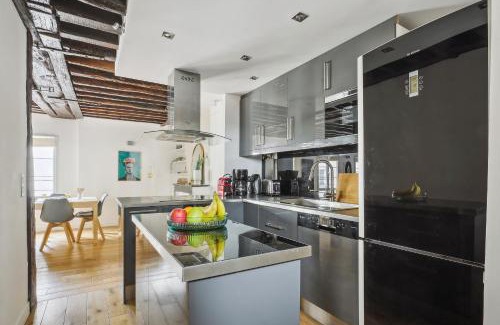 Bonne-Nouvelle Apartment | BnBNova - 2BR - Les Halles & Le Marais
