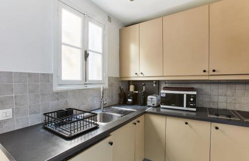 Chaussee-d'Antin Apartment | BnBNova - 2BR - Palais Garnier & Place Vendome