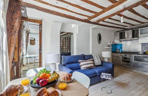 Vivienne Apartment | BnBNova - Chic 1BR Steps from the Louvre & Palais Royal & Opéra