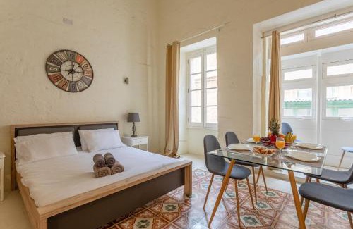 Valletta Apartment | BnBNova - Historic Valletta Duplex