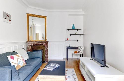 Bonne-Nouvelle Apartment | BnBNova - Stylish 1BR Steps from Le Marais & Montorgueil