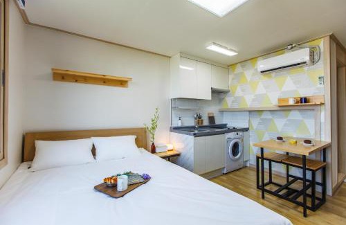 Seongsan House | BnSun Pension