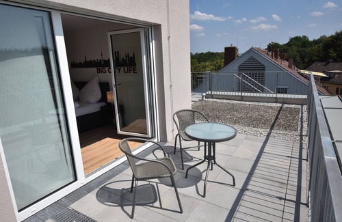 Aubing - Lochhausen - Langwied Apartment | Boardinghouse Henschelstraße