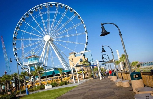 Myrtle Beach Condo | Boardwalk Beach Resort 634, Lovely 1 BR Ocean Front Condo with Indoor Outdoor Pools, Hot tubs, Lazy River and Kiddie Pool