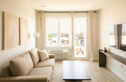 Traverse City Apartment | Boardwalk Suites & Residences by Kasa