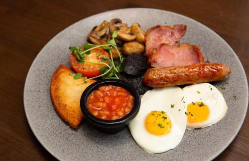 Boat of Garten Hotel | Boat Country Inn and Restaurant