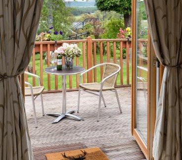 Boat of Garten Hotel | Boat Country Inn and Restaurant