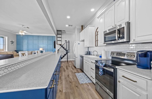 Freeport House | Boat Dock Access: Waterfront Freeport Home!