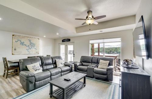 Lake Ozark House | Boat Dock and Slip Access Lake of the Ozarks Gem