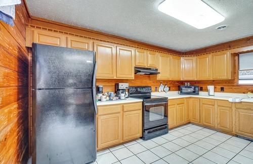 Dandridge House | Boat Dock: Pet-Friendly Douglas Lake Getaway!
