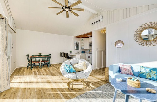 Tranquil Harbour House | Boat, Fish & Bike: Oak Island Home w/Large Yard