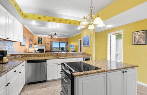 Ono Island Condo | Boat Launch & Docks | Pools & Tennis | Walk to Florabama | My Beach Getaways