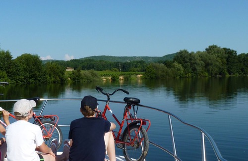 Luzech Boat Rental | Boat Luzech, 1 bedroom, 5 persons