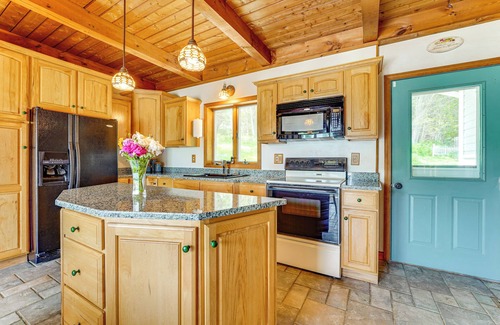 Isle of Springs House | Boat Nearby: Barters Island Home w/Views