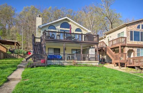Sunrise Beach House | Boat Slip, Fire Pit Lakefront Sunrise Beach Home!