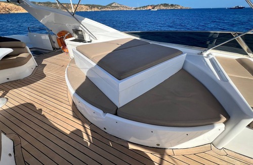 Alicante Boat Rental | Boat with Private Whirlpool, Private Terraces & Wi-Fi