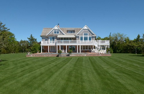 Remsenburg House | Boaters Delight! Waterfront Home