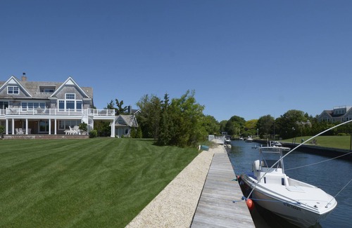 Remsenburg House | Boaters Delight! Waterfront Home