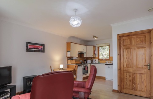 Balmacara Cottage | BOATMAN'S COTTAGE, pet friendly in Kyle Of Lochalsh