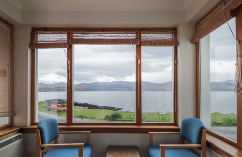 Balmacara Cottage | BOATMAN'S COTTAGE, pet friendly in Kyle Of Lochalsh