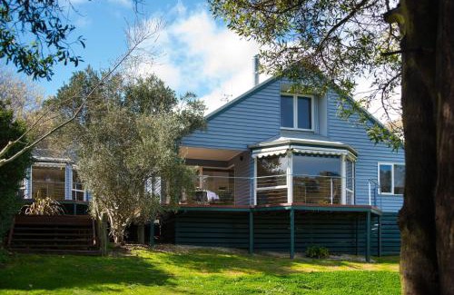 Daylesford House | Boatshed Villas by Istana - Green Door