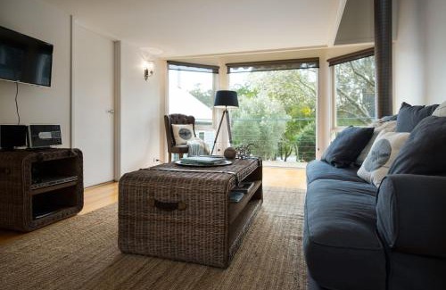 Daylesford House | Boatshed Villas by Istana - Yellow Door