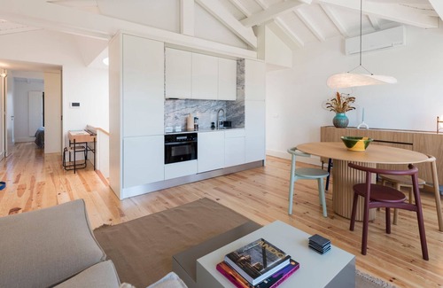 Uniao de Freguesias do Centro Apartment | Boavista Penthouse 2 Balconies & AC by LovelyStay