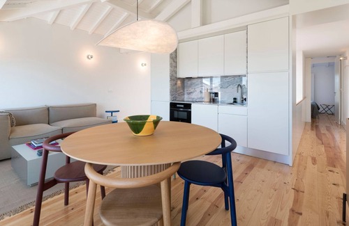 Uniao de Freguesias do Centro Apartment | Boavista Penthouse 2 Balconies & AC by LovelyStay