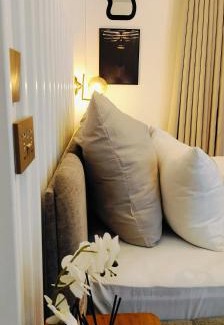 Central Province Bed & Breakfast | Bob furnished homes