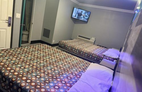 Commerce Hotel | Bob's Motel