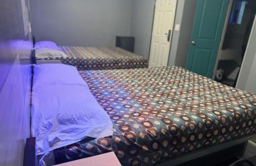 Commerce Hotel | Bob's Motel