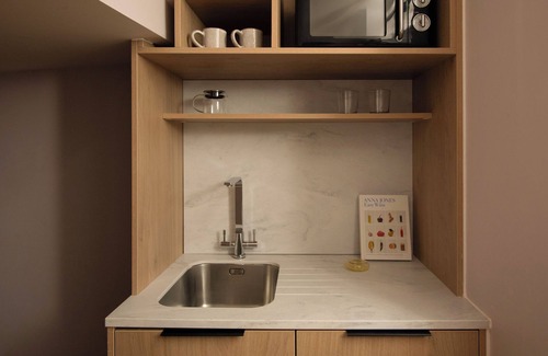Holland Park Apartment | Bob W Holland Park London