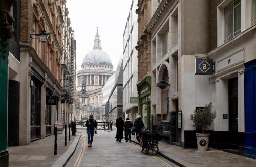 Cordwainer Apartment | Bob W St Paul's