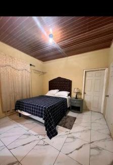 Portmore House | Bobby Vacation Home