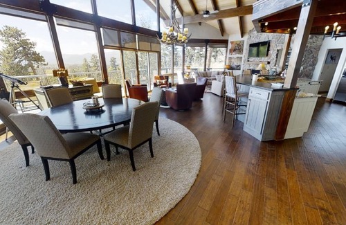 Red River House | Bobcat Peak - New Property - Luxury Mountain Home - Hot Tub - Secluded - WiFi -