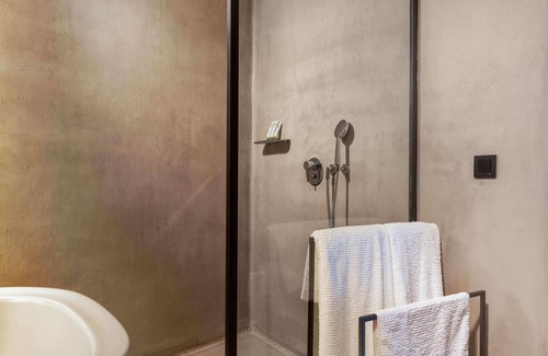Dagbelen Hotel | Bobo by The Stay