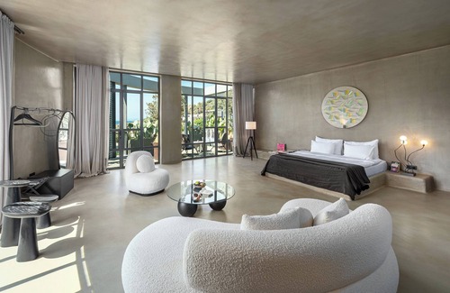 Dagbelen Hotel | Bobo by The Stay