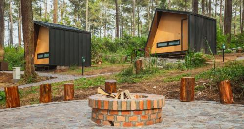 Cikole Resort | Bobocabin Cikole, Bandung